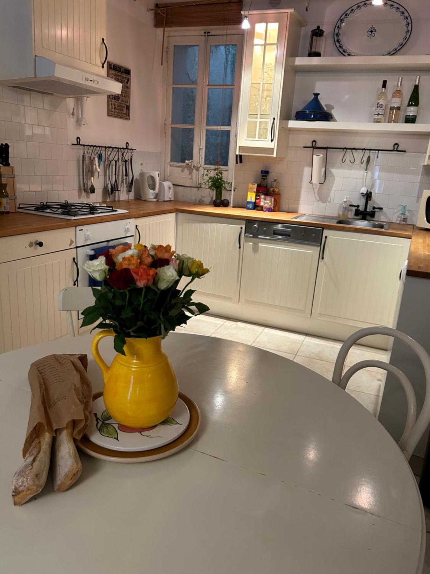 فيلا Historic French Townhouse Saint-Thibéry المظهر الخارجي الصورة